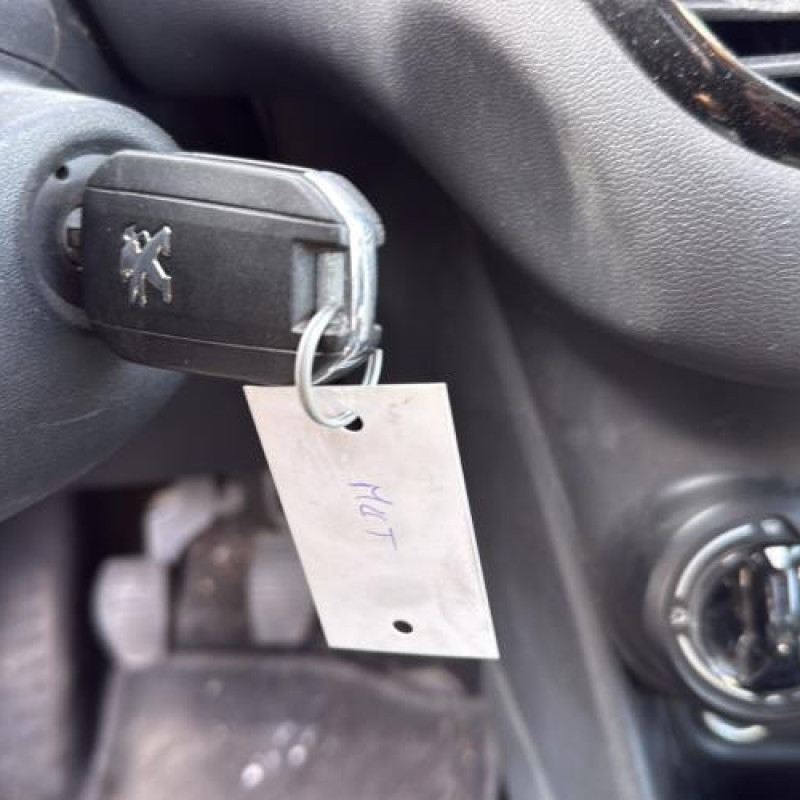 Compteur PEUGEOT 208 1 Photo n°17