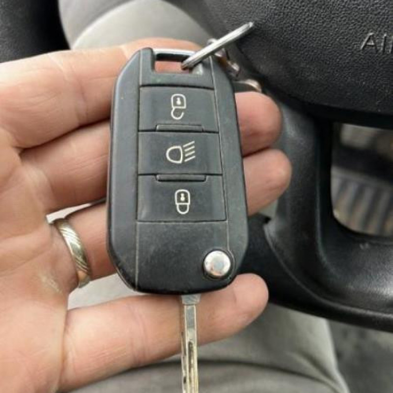 Compteur PEUGEOT 208 1 Photo n°3