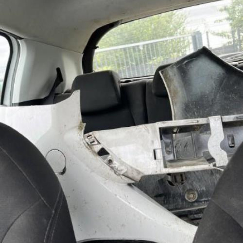 Compteur PEUGEOT 208 1 Photo n°8