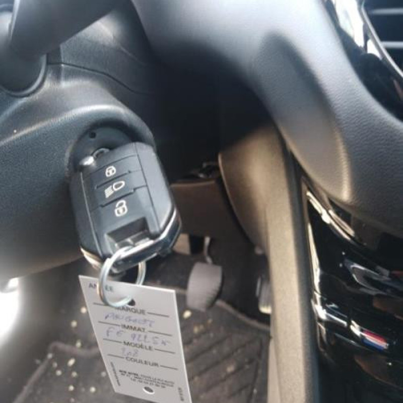 Compteur PEUGEOT 208 1 Photo n°16
