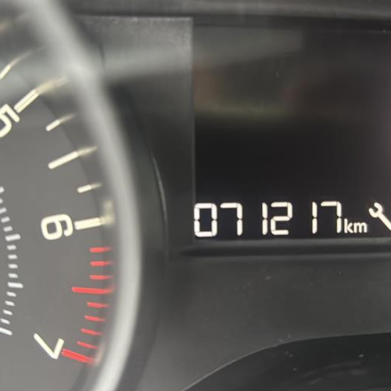 Compteur PEUGEOT 208 1 Photo n°16