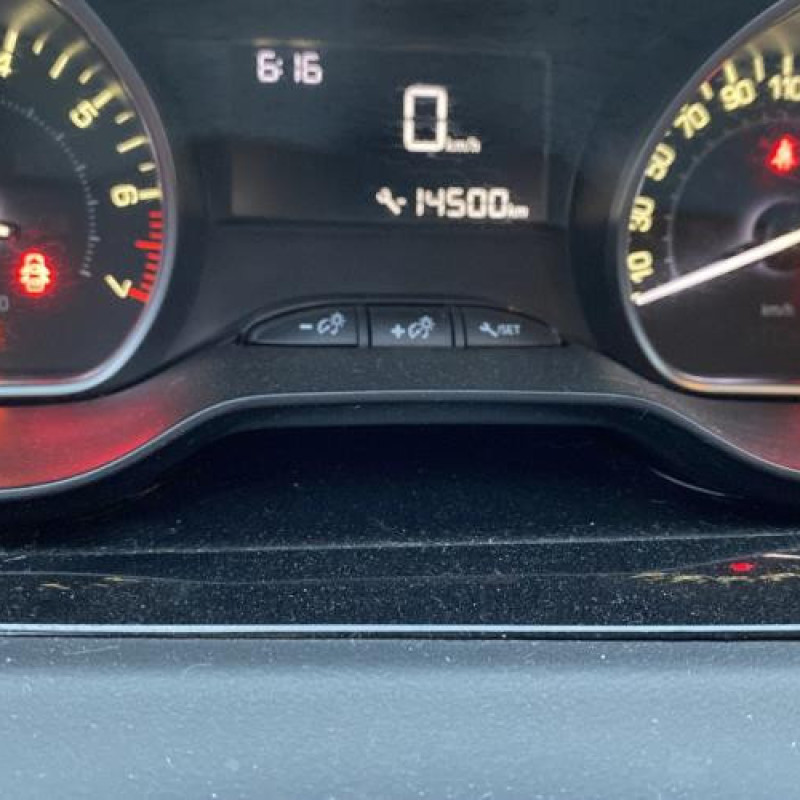 Compteur PEUGEOT 208 1 Photo n°19