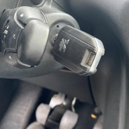 Compteur PEUGEOT 208 1 Photo n°1