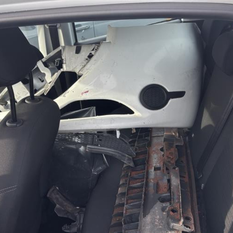 Leve vitre electrique arriere gauche PEUGEOT 208 1 Photo n°17