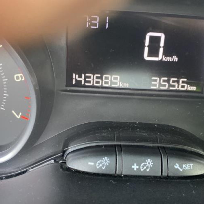 Compteur PEUGEOT 208 1 Photo n°20