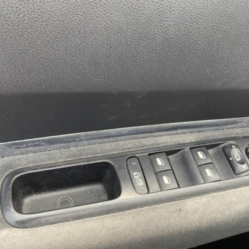 Renfort pare choc arriere (traverse) PEUGEOT 3008 1 Photo n°11