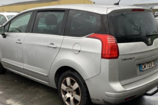 Interrupteur de leve vitre avant gauche PEUGEOT 5008 1