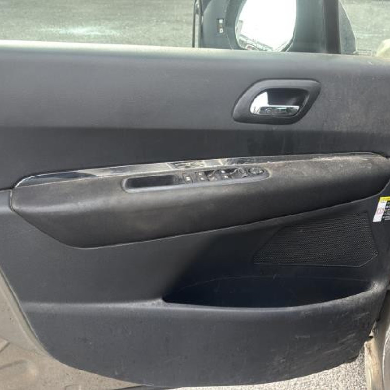 Renfort pare choc arriere (traverse) PEUGEOT 3008 1 Photo n°9