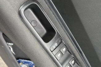 Pompe de direction PEUGEOT 3008 1