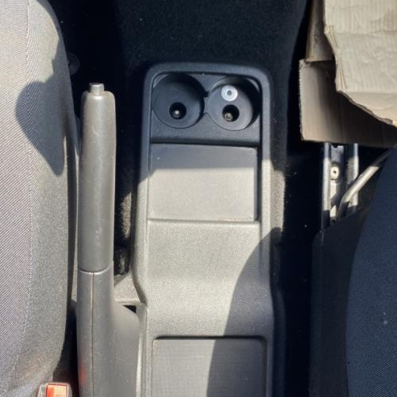 Boitier filtre a air PEUGEOT PARTNER 2 Photo n°18