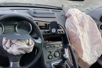 Poignee electrique frein a main PEUGEOT 3008 1