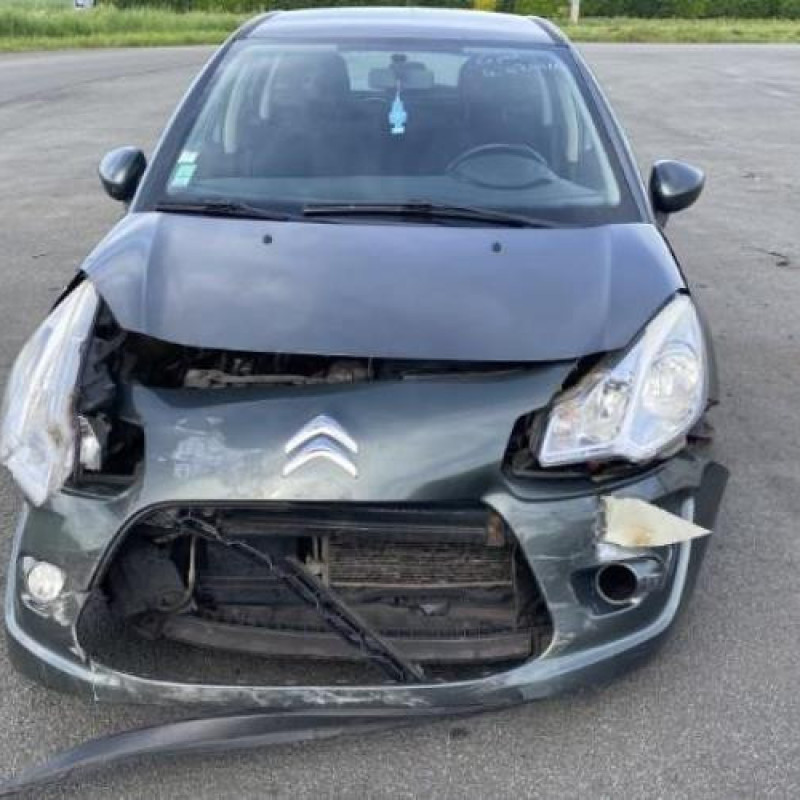 Pare choc arriere CITROEN C3 2 Photo n°11