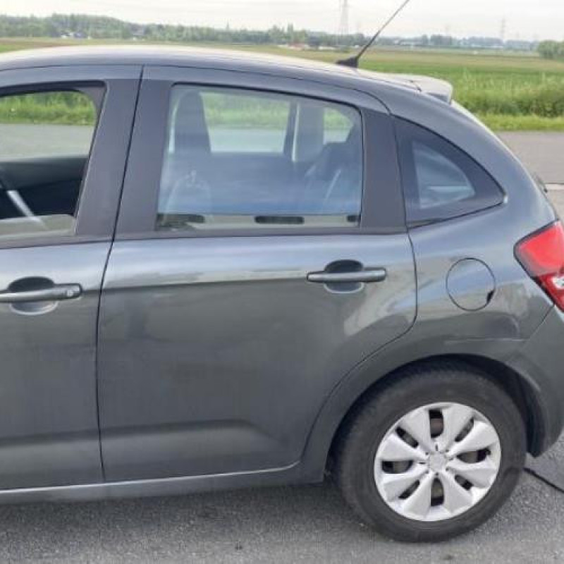 Pare choc arriere CITROEN C3 2 Photo n°12