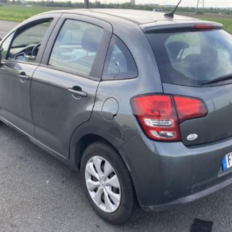 Pare choc arriere CITROEN C3 2 Photo n°16