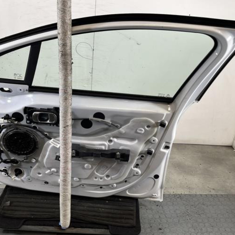 Porte avant droit CITROEN C3 3 Photo n°6