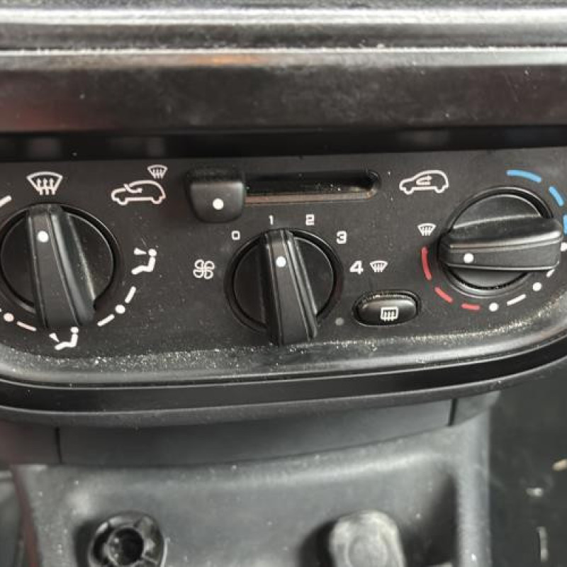 Moteur CITROEN C3 1 Photo n°8