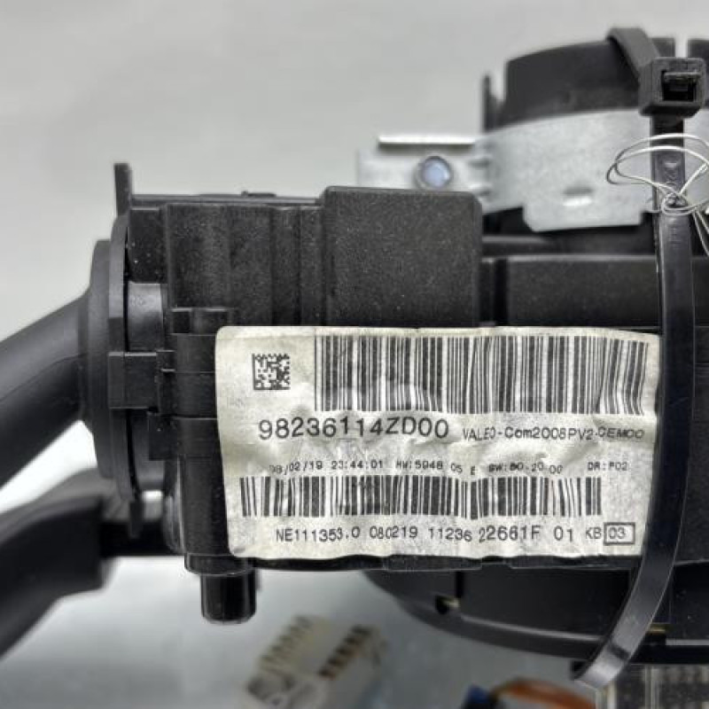 Com (Bloc Contacteur Tournant+Commodo Essuie Glace+Commodo Phare) PEUGEOT 208 1 Photo n°9