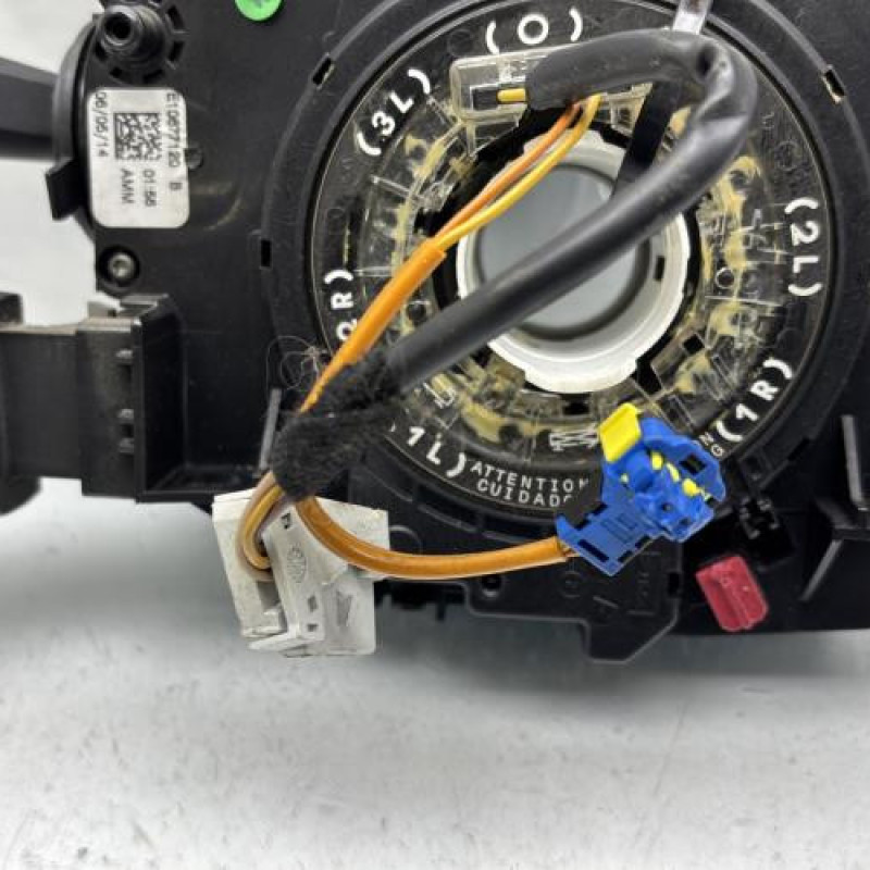 Com (Bloc Contacteur Tournant+Commodo Essuie Glace+Commodo Phare) PEUGEOT 308 2 Photo n°2