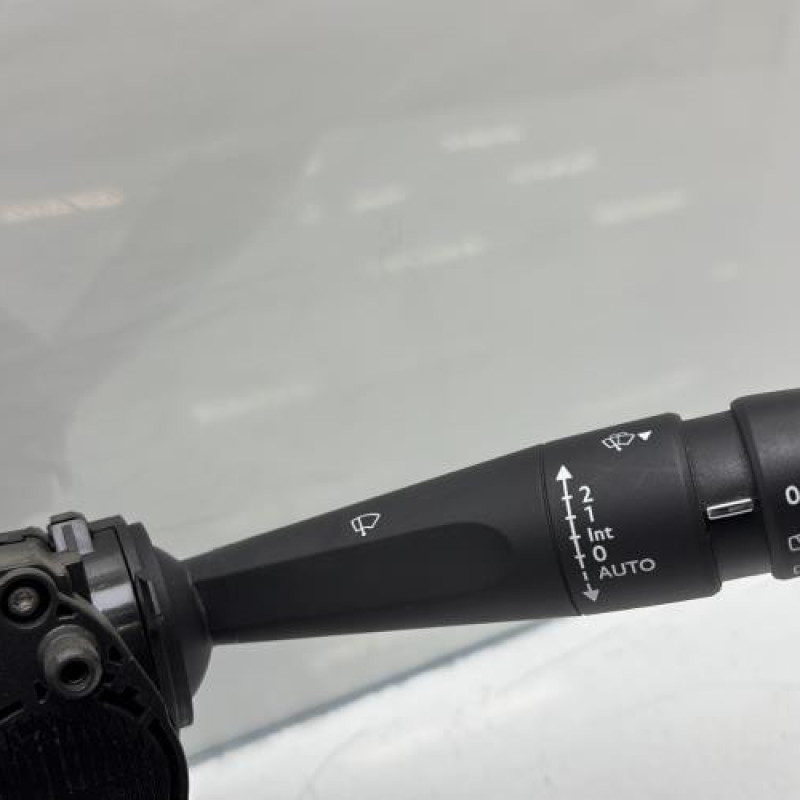 Com (Bloc Contacteur Tournant+Commodo Essuie Glace+Commodo Phare) PEUGEOT 308 2 Photo n°6