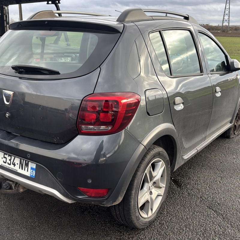DACIA SANDERO 2 PHASE 2 0.9i - 12V TURBO TCE 90 Photo n°13