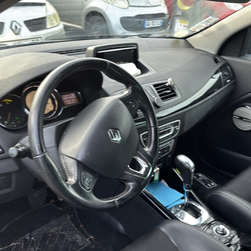 RENAULT MEGANE 3 PHASE 3 1.5 DCI - 8V TURBO Photo n°13