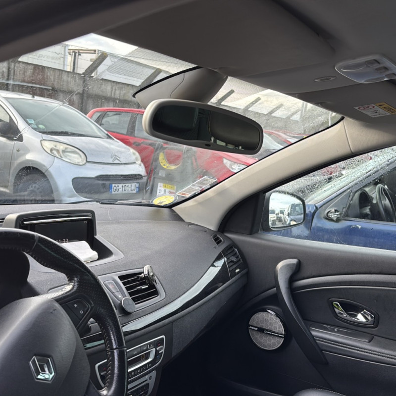 RENAULT MEGANE 3 PHASE 3 1.5 DCI - 8V TURBO Photo n°14