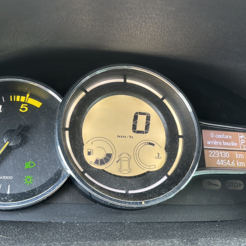 RENAULT MEGANE 3 PHASE 3 1.5 DCI - 8V TURBO Photo n°15