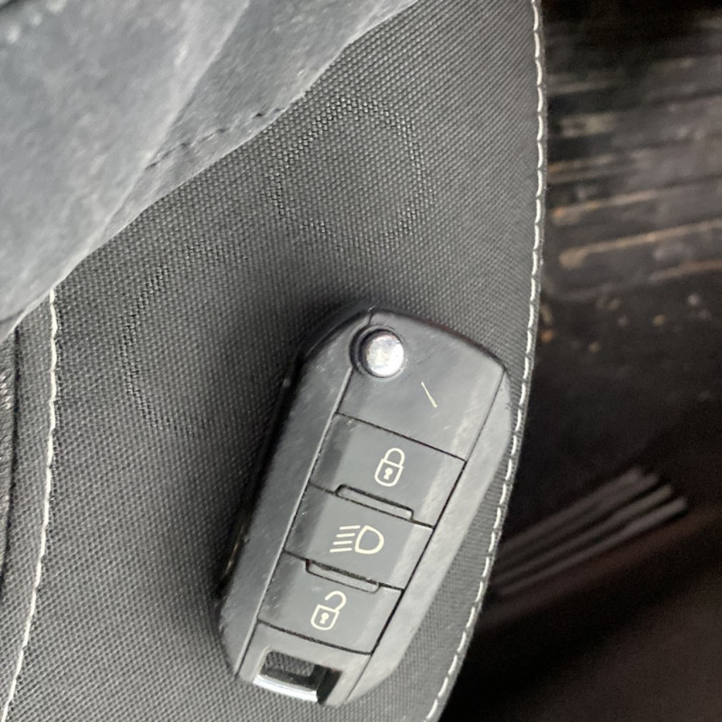 PEUGEOT 208 1 PHASE 2 1.2 VTI - 12V Photo n°11