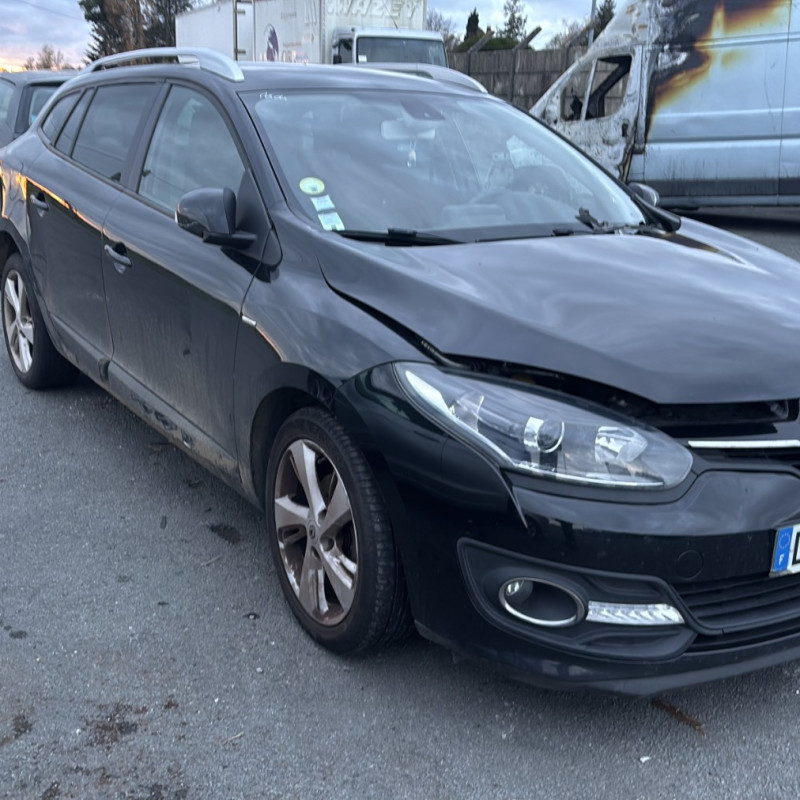 RENAULT MEGANE 3 PHASE 3 BREAK 1.5 DCI - 8V TURBO Photo n°2