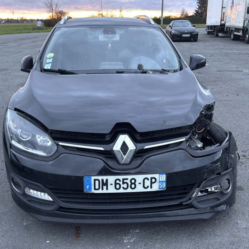 RENAULT MEGANE 3 PHASE 3 BREAK 1.5 DCI - 8V TURBO Photo n°8