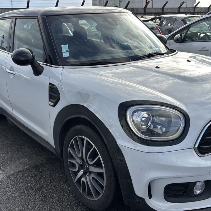 MINI MINI 3 F60 COUNTRYMAN PHASE 1 BREAK 2.0D - 16V TURBO COOPER D Photo n°2