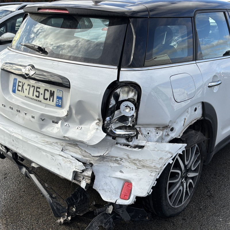 MINI MINI 3 F60 COUNTRYMAN PHASE 1 BREAK 2.0D - 16V TURBO COOPER D Photo n°3