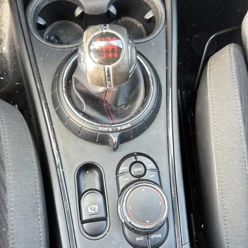 MINI MINI 3 F60 COUNTRYMAN PHASE 1 BREAK 2.0D - 16V TURBO COOPER D Photo n°19