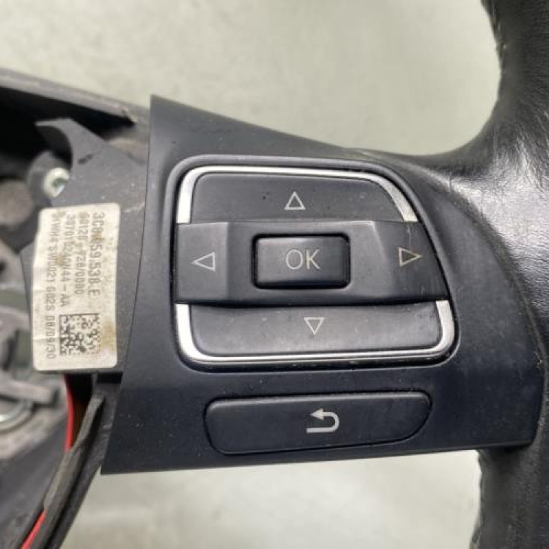 Volant VOLKSWAGEN GOLF 6 Photo n°5