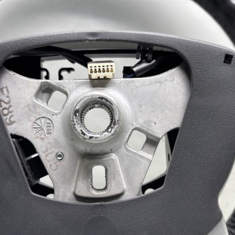 Volant JEEP PATRIOT Photo n°4