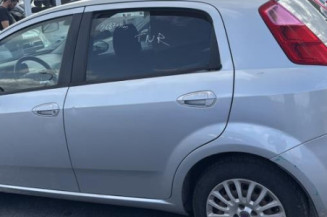 Renfort pare choc arriere (traverse) FIAT PUNTO EVO 3