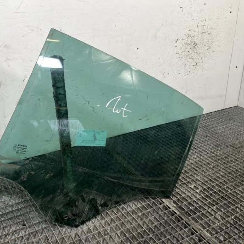 Vitre arriere gauche RENAULT MEGANE 4 Photo n°3