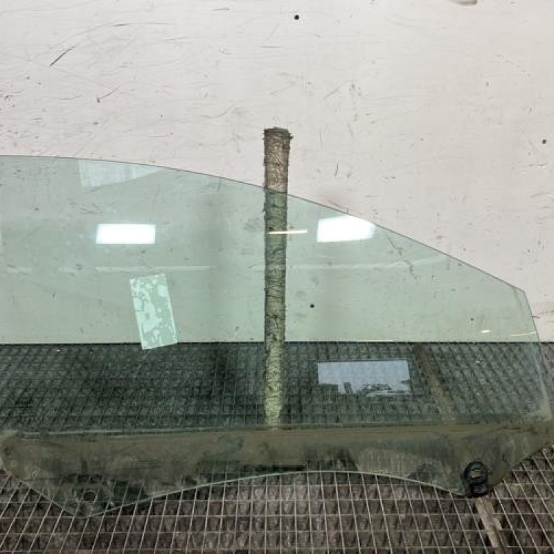 Vitre avant droit RENAULT MEGANE 4 Photo n°1