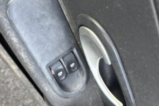 Porte avant gauche RENAULT CLIO 3