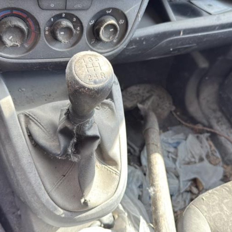 Renfort pare choc avant (traverse) FIAT DOBLO 2 Photo n°13