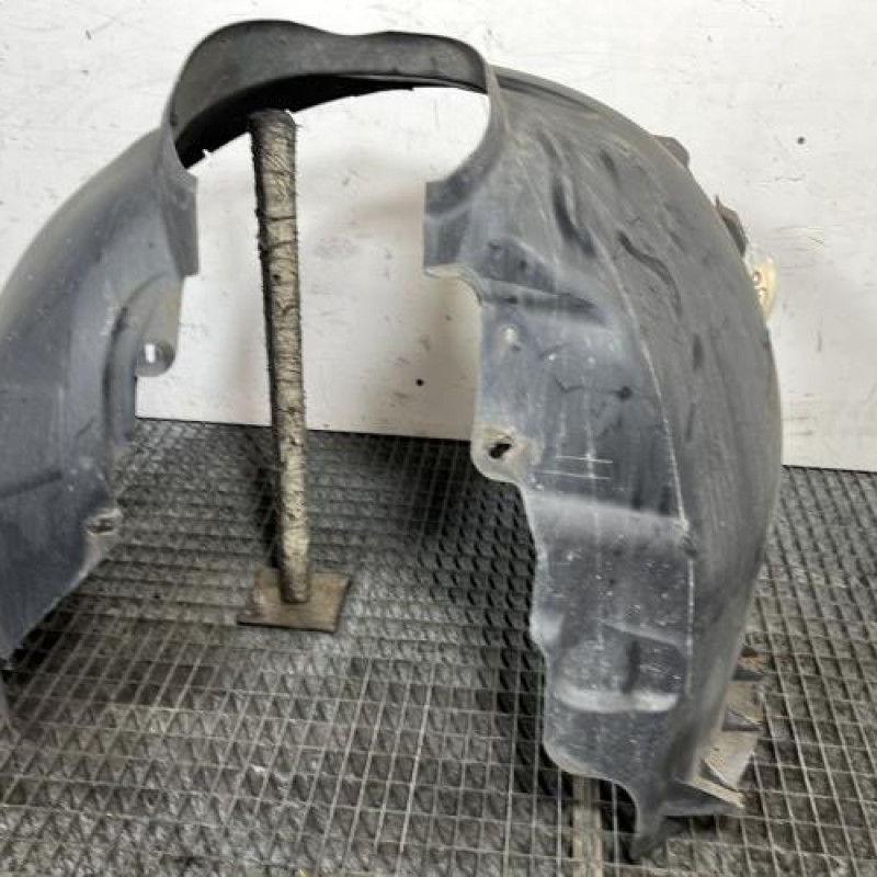 Pare boue avant gauche FORD FOCUS 2 Photo n°2