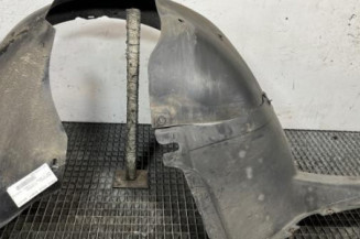 Pare boue avant gauche VOLKSWAGEN GOLF 5 Photo n°1