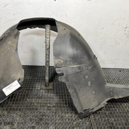 Pare boue avant gauche VOLKSWAGEN GOLF 5 Photo n°1