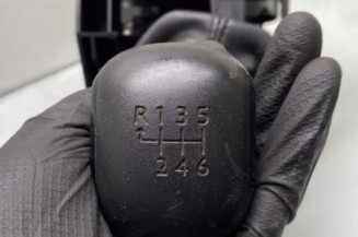 Levier de vitesses OPEL VIVARO 3