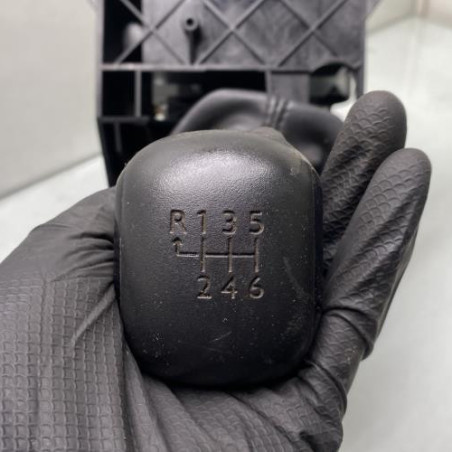 Levier de vitesses OPEL VIVARO 3