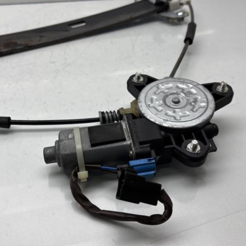 Leve vitre electrique avant gauche CHEVROLET MATIZ 2 Photo n°4