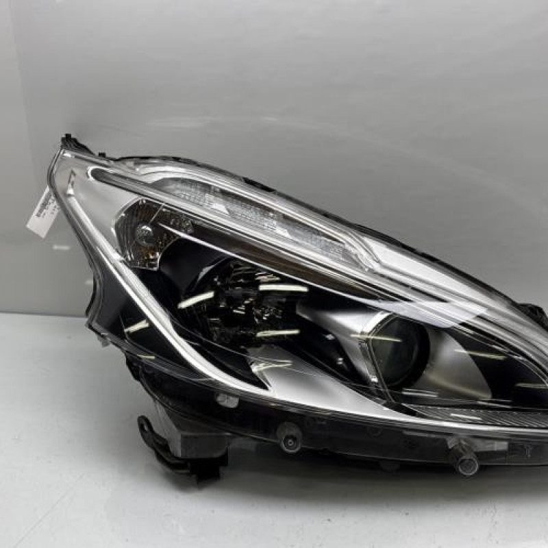 Optique avant principal droit (feux)(phare) PEUGEOT 208 1 Photo n°1