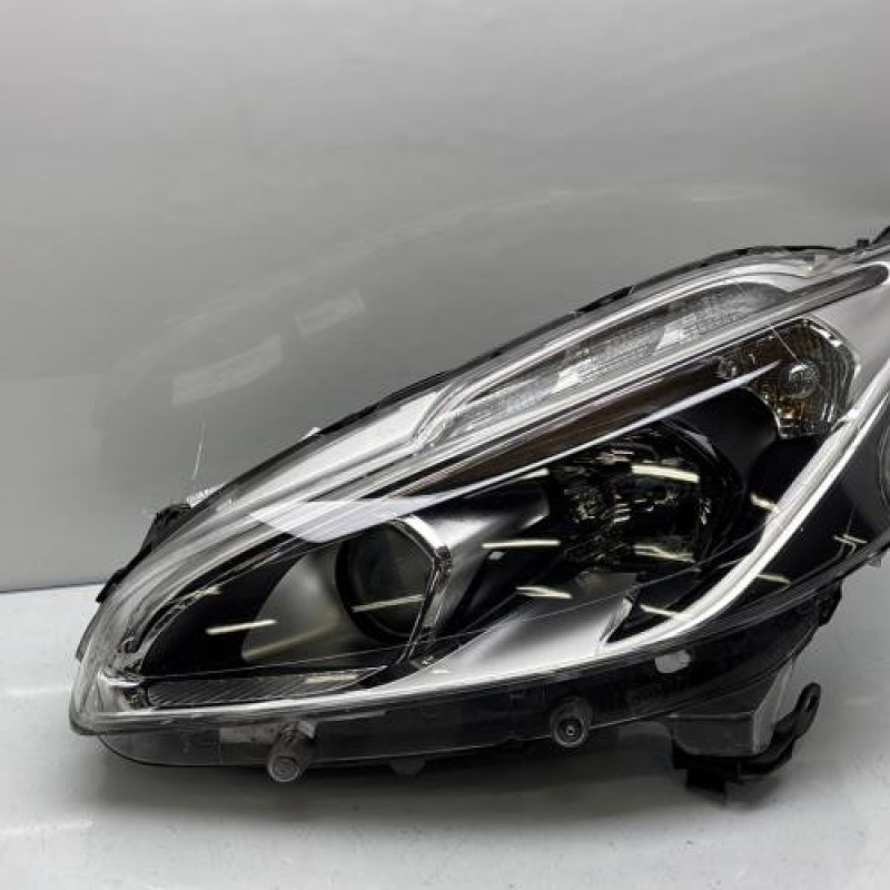 Optique avant principal gauche (feux)(phare) PEUGEOT 208 1 Photo n°1