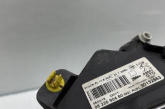 Optique avant principal gauche (feux)(phare) PEUGEOT 208 1