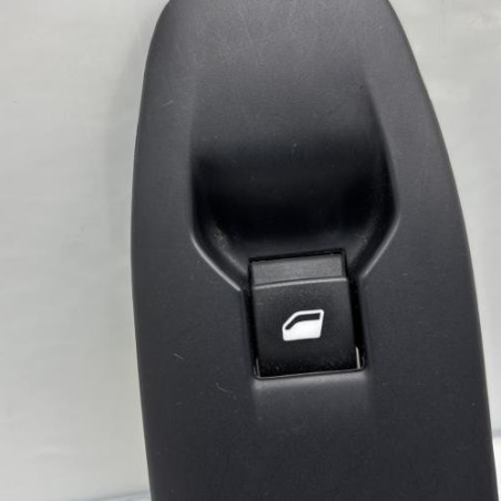 Interrupteur de leve vitre avant droit PEUGEOT 208 1